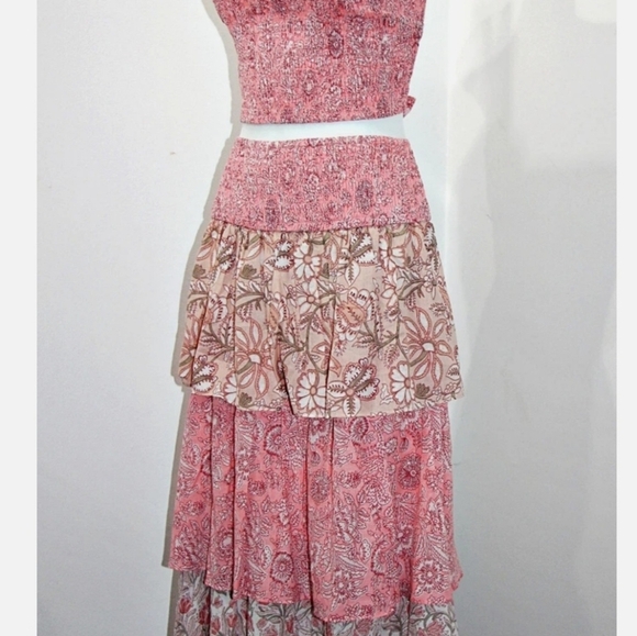 HOUSE OF HARLOW Pink Floral Cotton Smocked Crop Top & Tiered Maxi Skirt Set NWT. - Picture 7 of 13